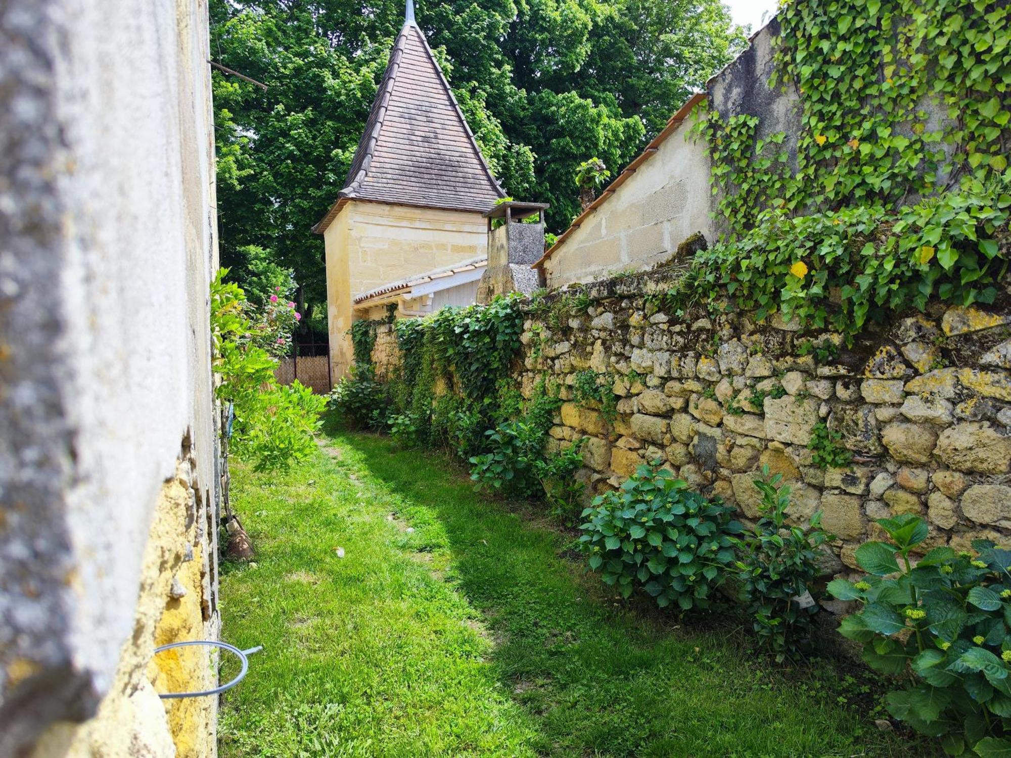 Jolie Villa Avec Piscine Dans Le St Emilionnais Sainte-Terre Eksteriør billede